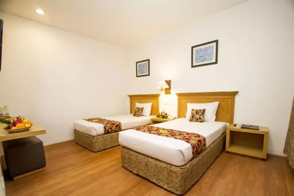 هتل سمینیاک پارادیسو